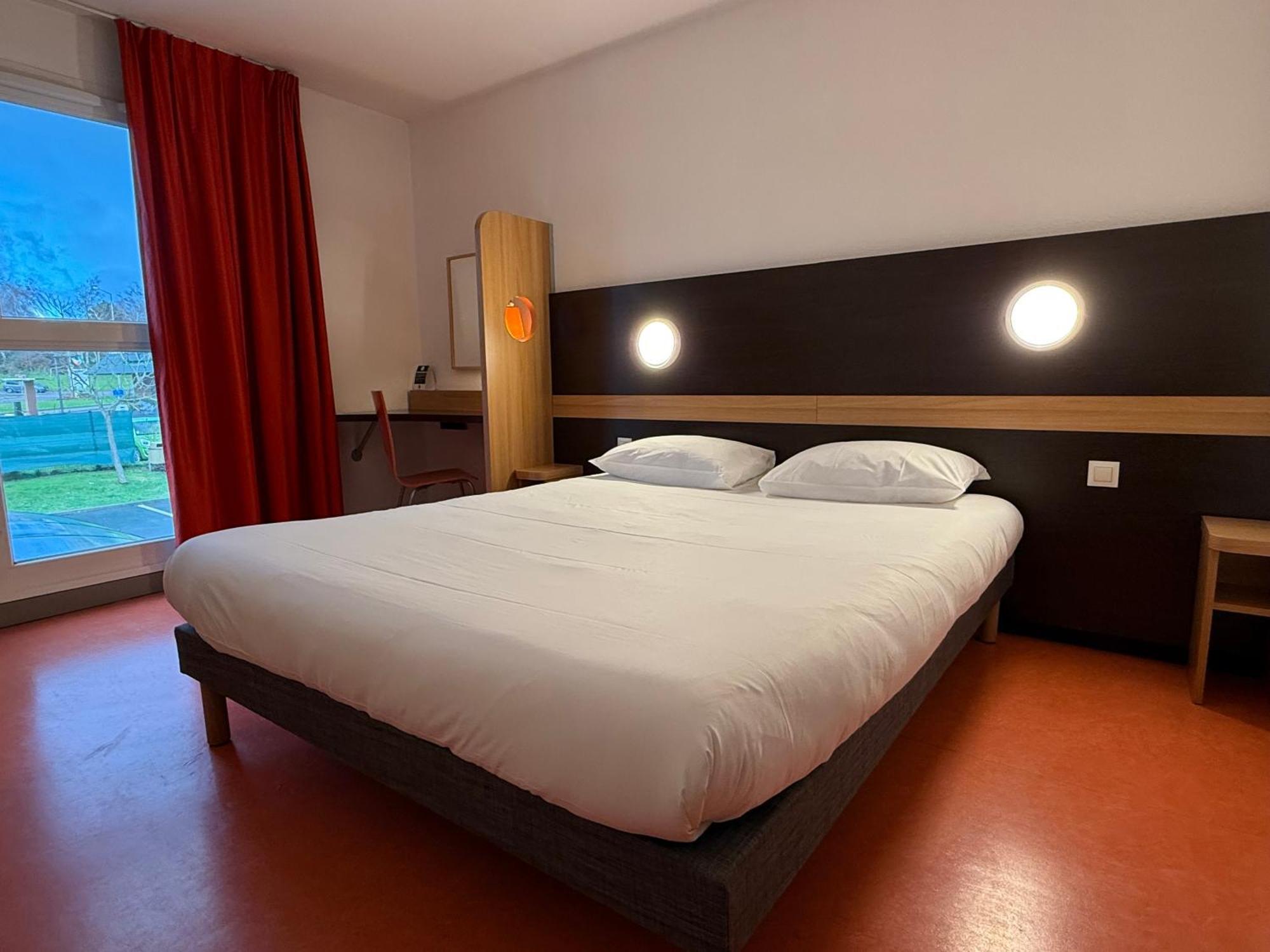B&B Hotel Lisieux Parc Des Expositions Eksteriør bilde
